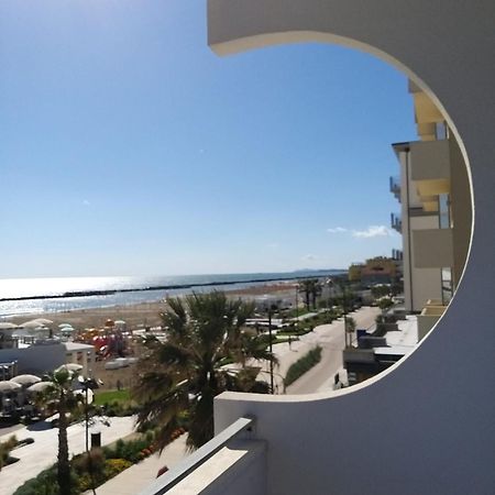 Hotel Ideal Rimini Buitenkant foto