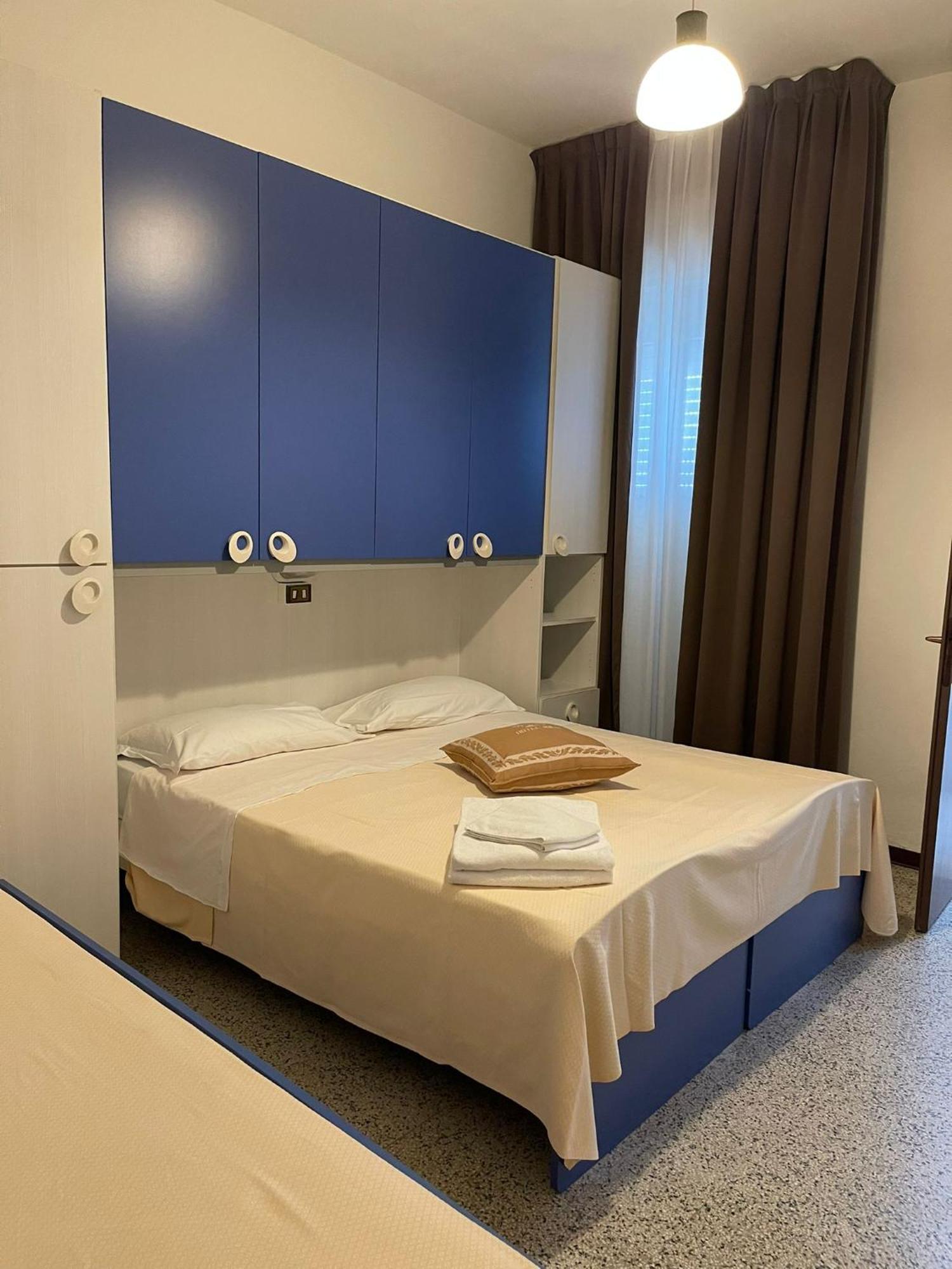 Hotel Ideal Rimini Buitenkant foto