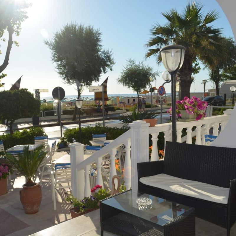 Hotel Ideal Rimini Buitenkant foto