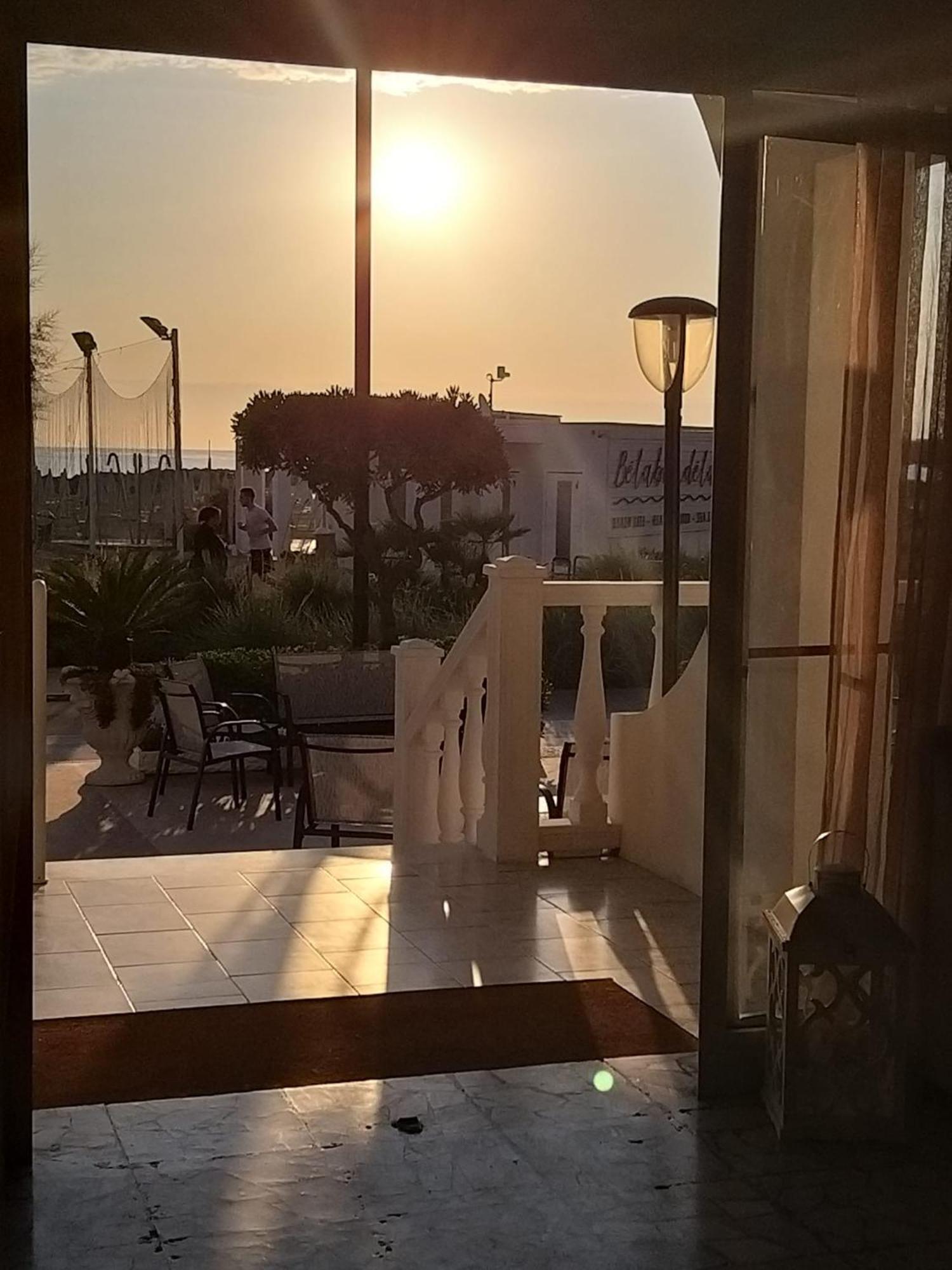 Hotel Ideal Rimini Buitenkant foto