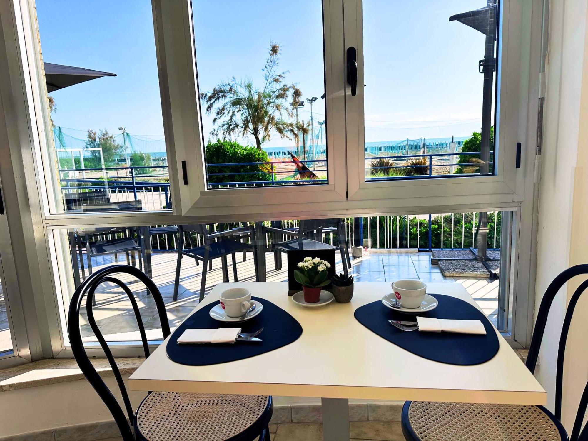 Hotel Ideal Rimini Buitenkant foto